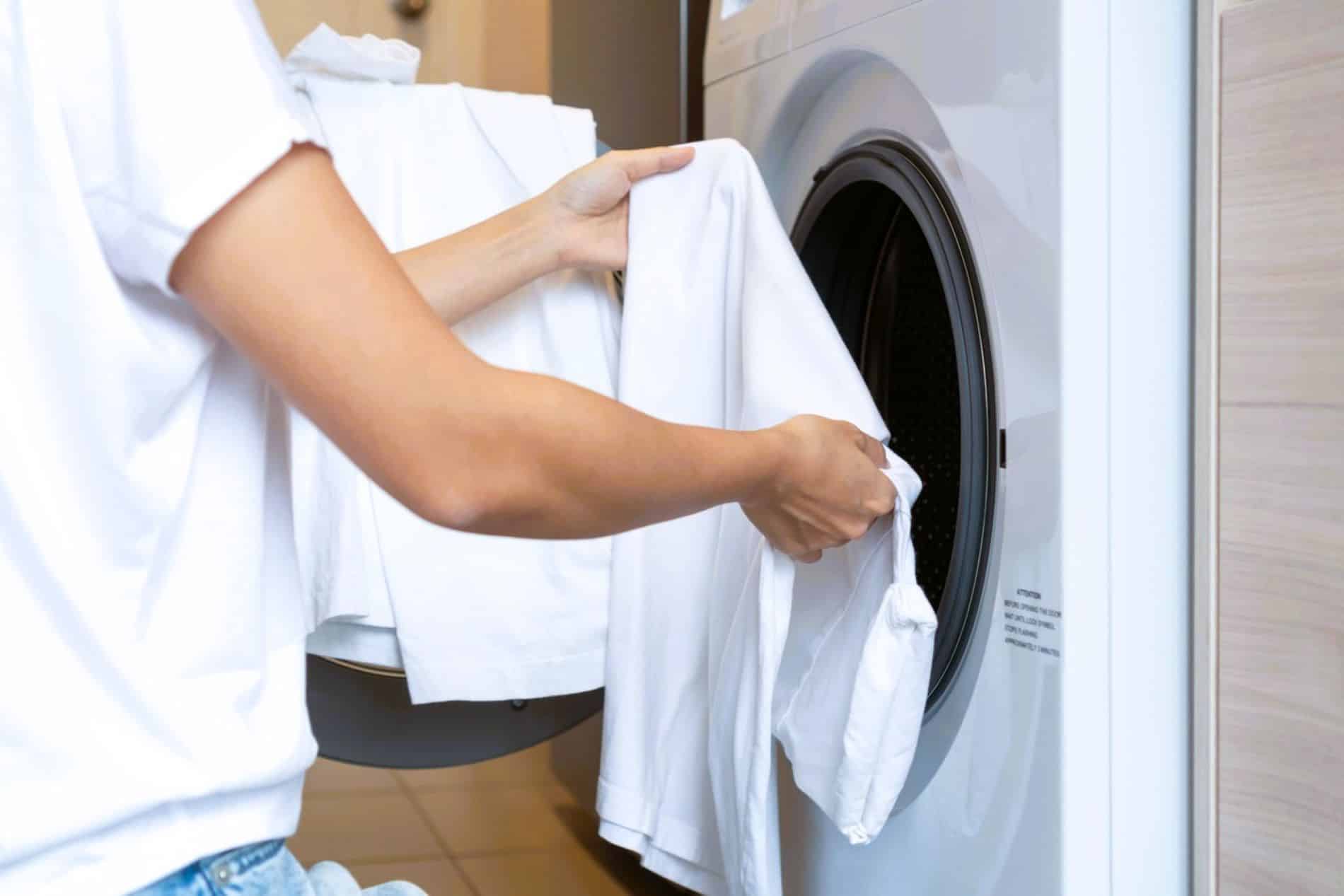 Comment laver votre linge blanc pour un résultat éclatant